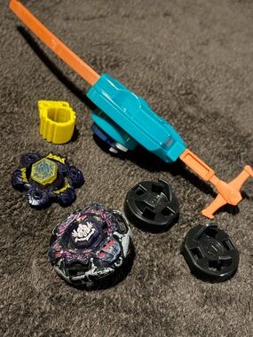 Beyblade Gravity Perseus w/ Super Launcher